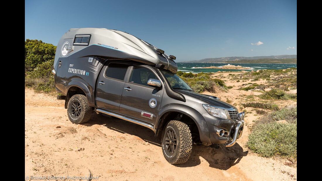 Toyota Hilux Expedition