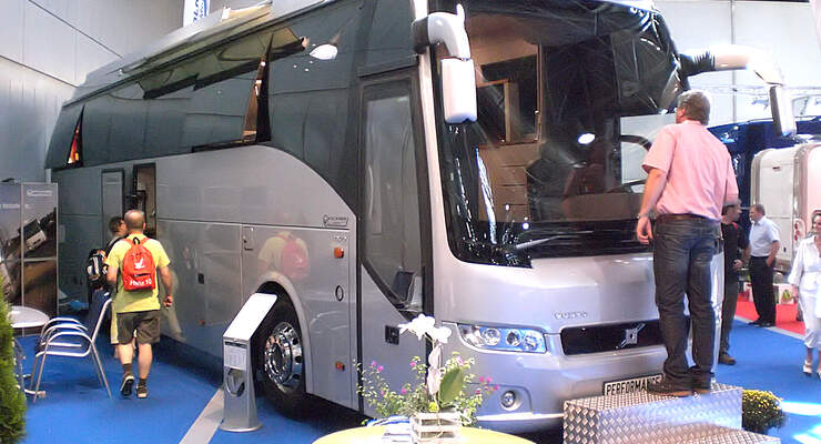 Volkner Performance Bus Luxus Wohnmobil Reisemobile Caravan Salon 2009