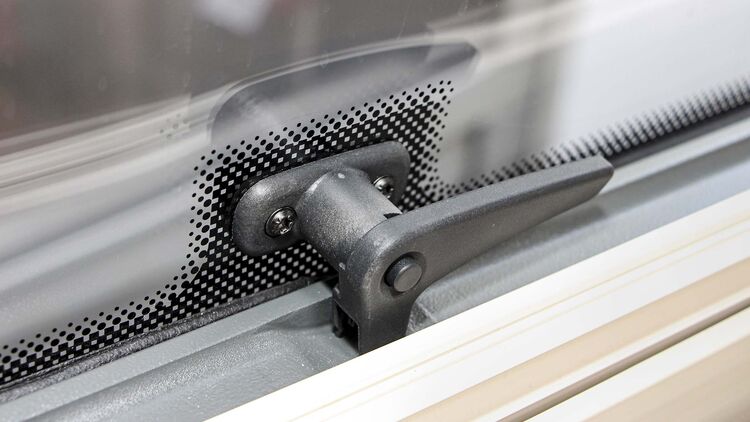 Fenstersicherung für rahmenlose Wohnwagen & Wohnmobilfenster 