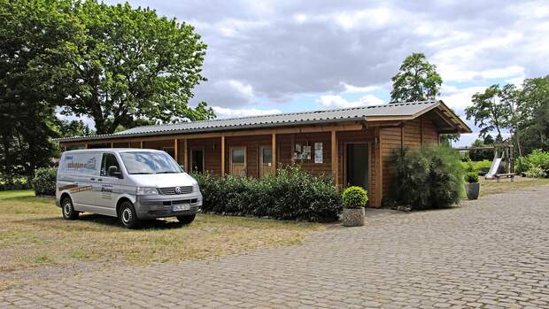 Wohnmobil- und Caravanstellplatz Ströher Lokschuppen