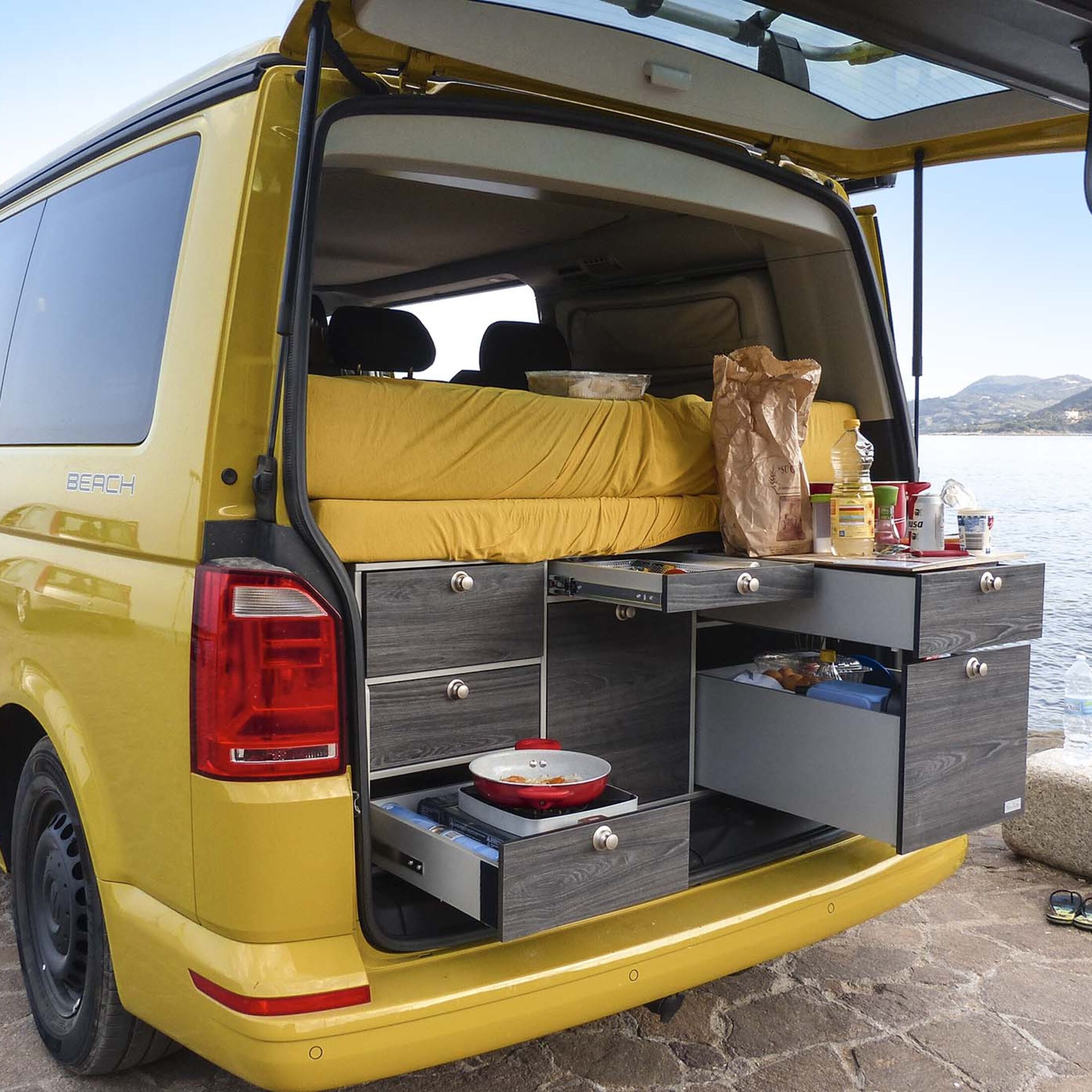 Camper Zubehör VW California- Die perfekte Ausstattung für unterwegs -  Bitte Richtung Meer